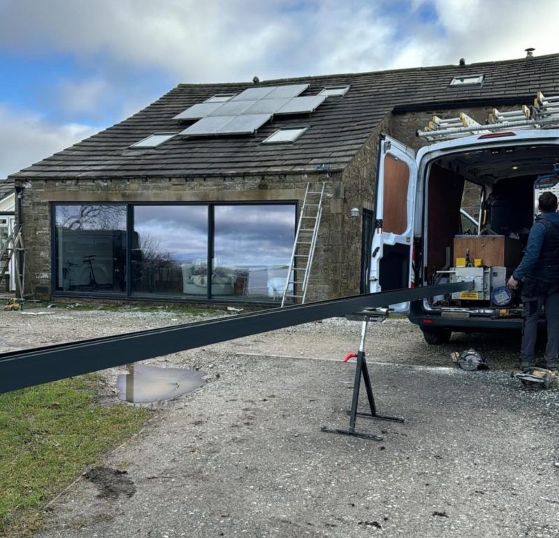 Aluminium-gutters-fitted-In-Anthacite-7016-Kelbrook-Lancashire.jpg