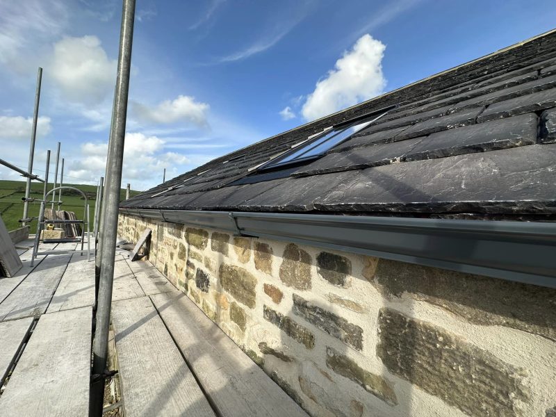 Anthracite-Ral-7016-aluminium-seamless-guttering-installed-today.jpg