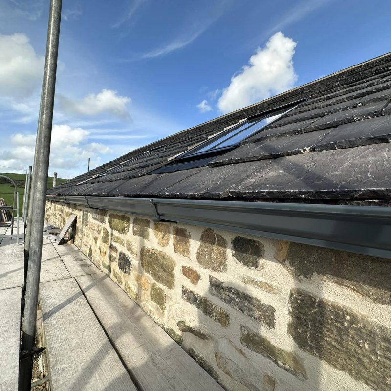 Anthracite-Ral-7016-aluminium-seamless-guttering-installed-today.jpg