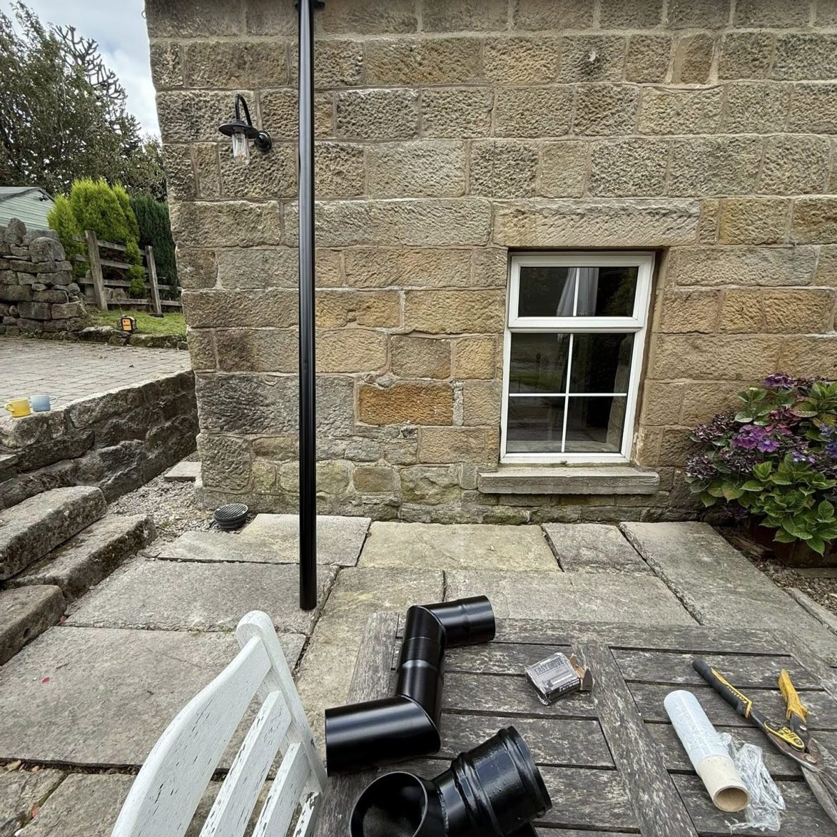 Aluminium-Rainwater-Pipes-Seamless-Guttering-in-Todmorden-–-Com.jpg Aluminium-Rainwater-Pipes-Seamless-Guttering-in-Todmorden-–-Com.jpg